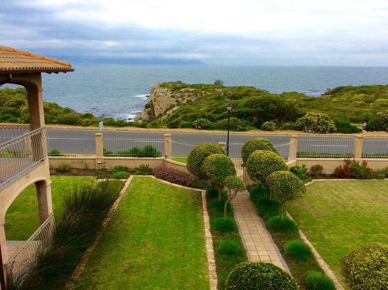 Hotel On The Cliff Guest House