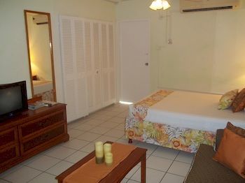 Palm Garden Hotel