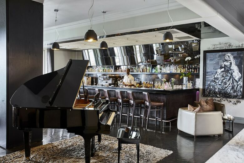 Queen Victoria Hotel