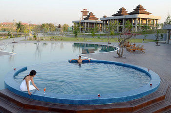 Royal Naypyitaw Hotel