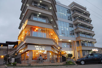 Hotel Robinhood Inn