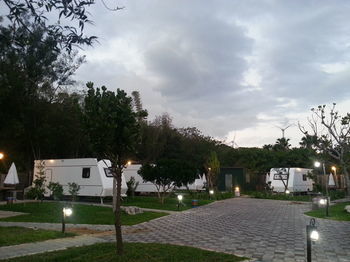 Kenting Houbihu Camping Car