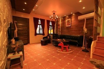 Mystery 13 B&B