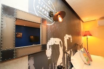 Mystery 13 B&B