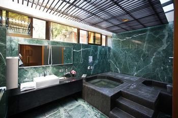Hotel 33 Spa