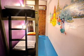 Chic Hostel