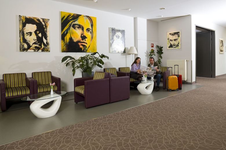 24hours Apartment Hotel