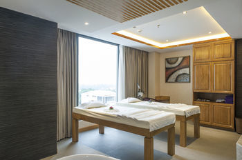 Iris Hotel