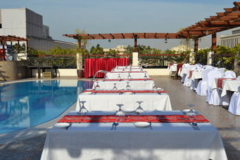 Summit Hotel Dubai