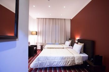 The J Hotel & Spa