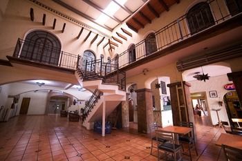 Hotel Hacienda Del Sol
