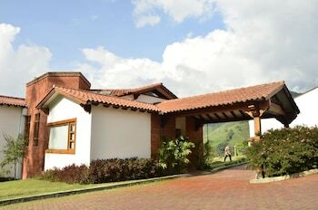 Hotel Termales Del Oto�o