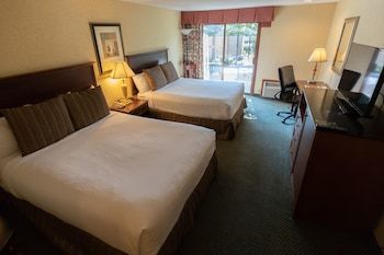 Hotel Red Lion River Inn