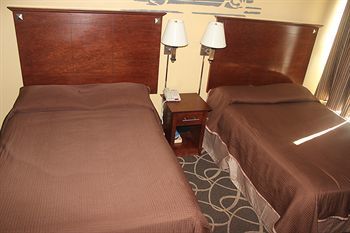 Hotel Howard Johnson Inn Queens