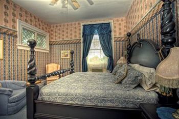 Allegiance Bed And Breakfast