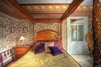 Allegiance Bed And Breakfast
