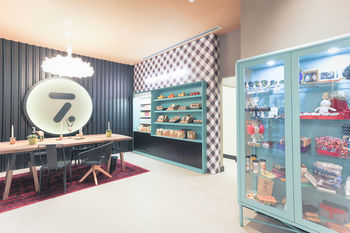Cloud 7 Hotel