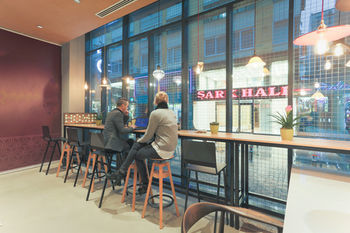 Cloud 7 Hotel