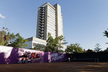 Carlton Hotel