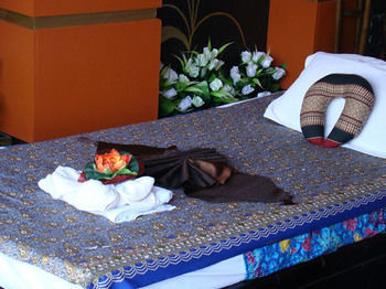 Hotel Red Tudor B&B