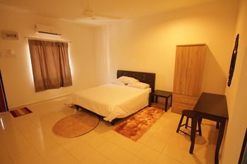 Hotel Cloud 9 Guest House