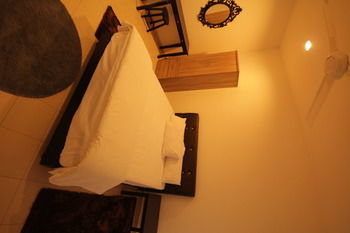 Hotel Cloud 9 Guest House