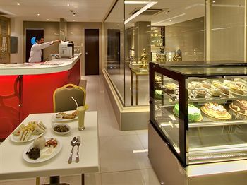 Dcircle Hotel