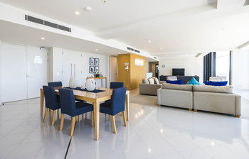 Aria Apartments