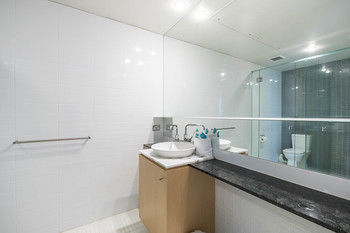Aria Apartments