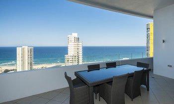 Aria Apartments
