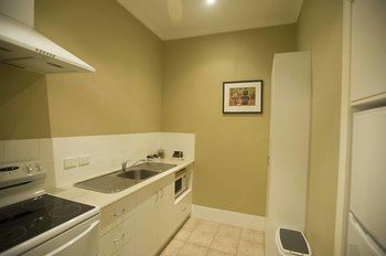 Globe Apartments