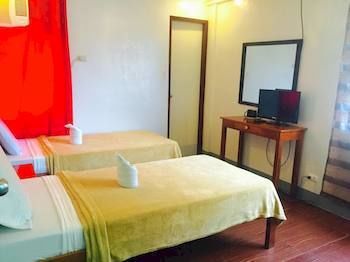 Hotel Dayunan El Nido Tourist Inn