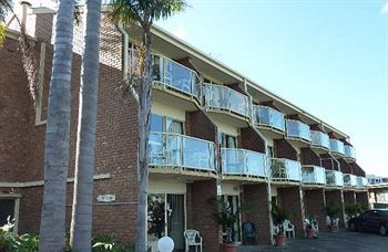 Sapphire Waters Motor Inn
