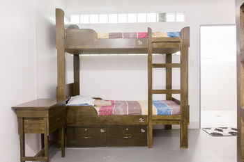 Lokal Hostel