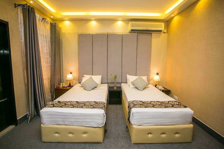 Hotel Tropical Daisy