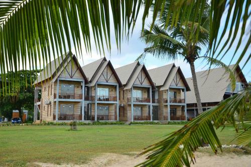 Hotel Laya Waves