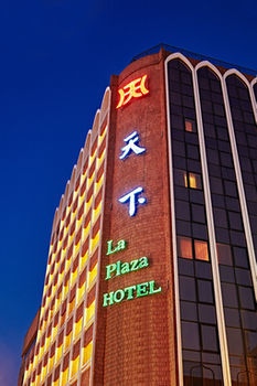 La Plaza Hotel