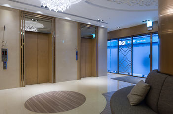 Green World Station Hotel