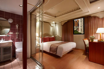 S Aura Hotel