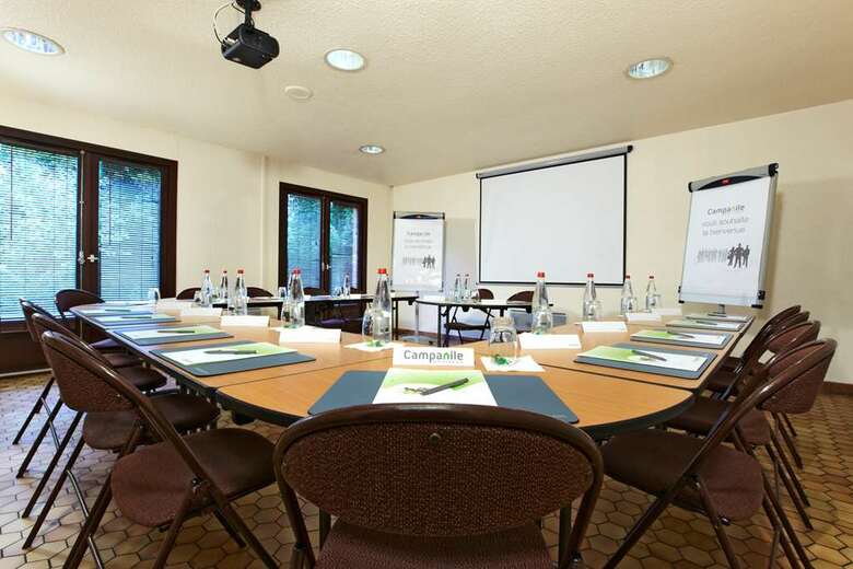 Hotel Kyriad Direct Evreux