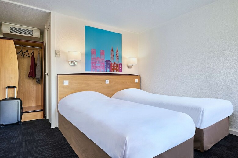 Hotel Kyriad Direct Evreux