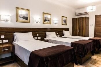 Hotel Slimiza Suites