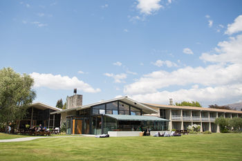Wanaka Hotel