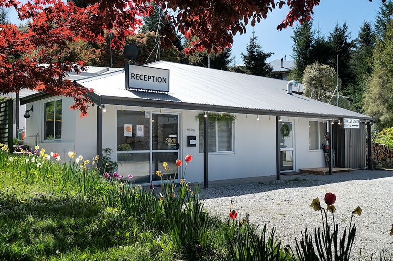Archway Motel & Chalets
