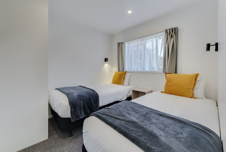 Archway Motel & Chalets