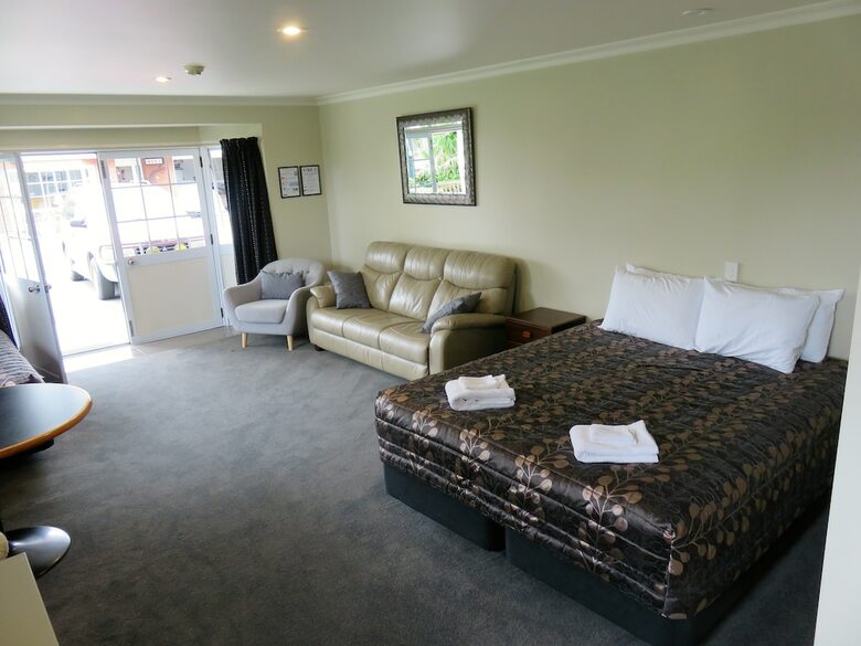 Hotel Admirals Motor Lodge