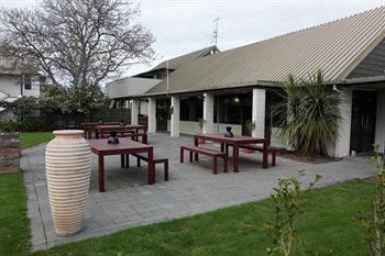 Airport Gateway Motor Lodge