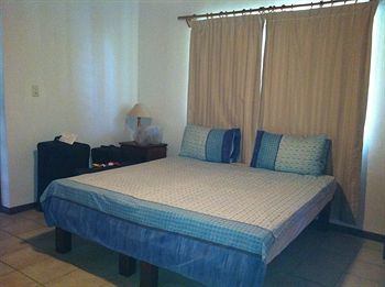 Hotel Tradewinds Villas
