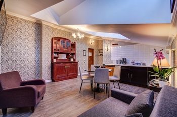 Pushka Inn Hotel