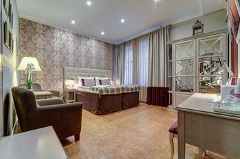 Pushka Inn Hotel